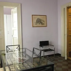 Appartamento Three Near Station, Aeroporto di Catania Fontana Rossa